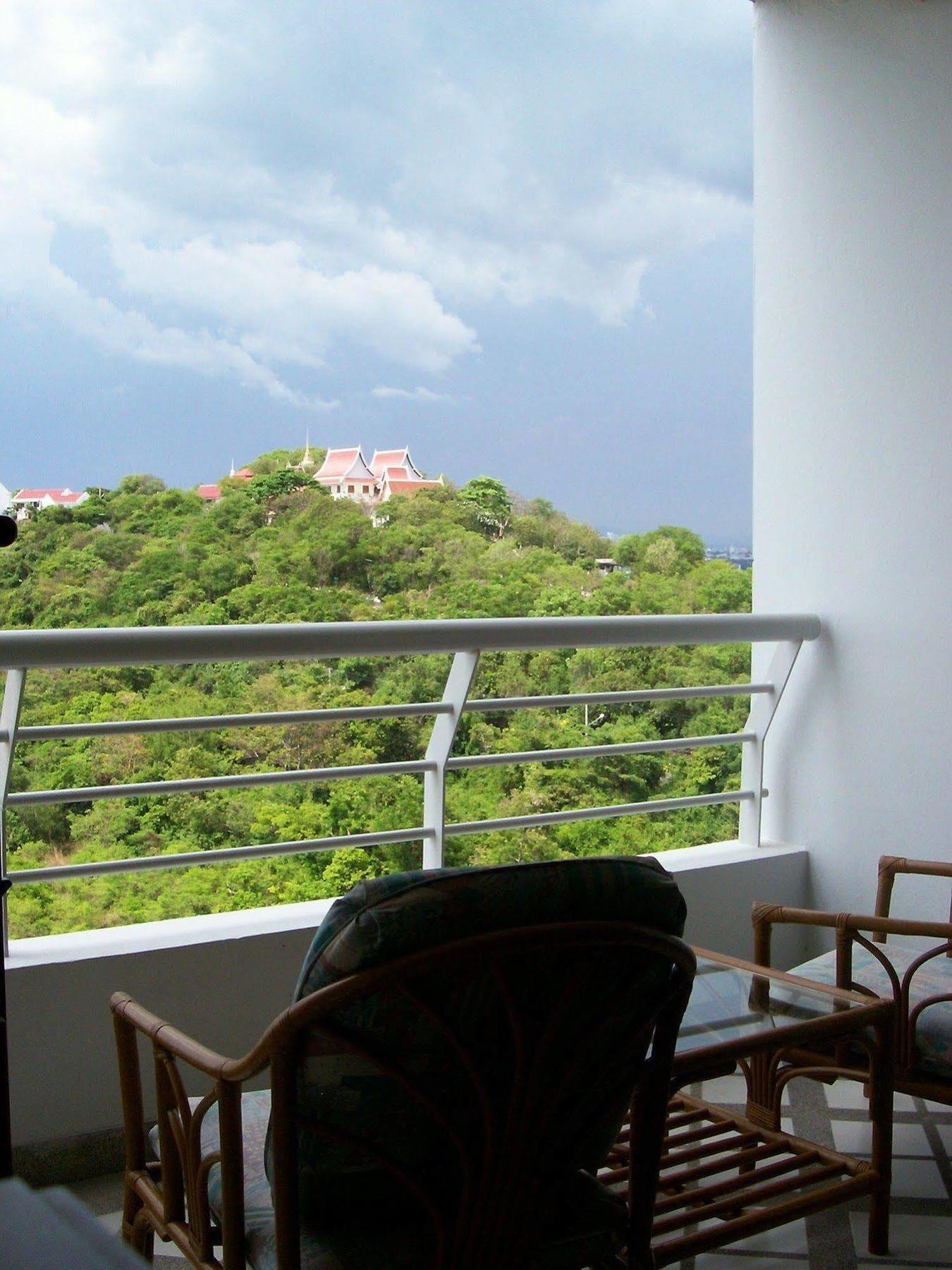 Apartmán Abricole At Pattaya Hill Exteriér fotografie