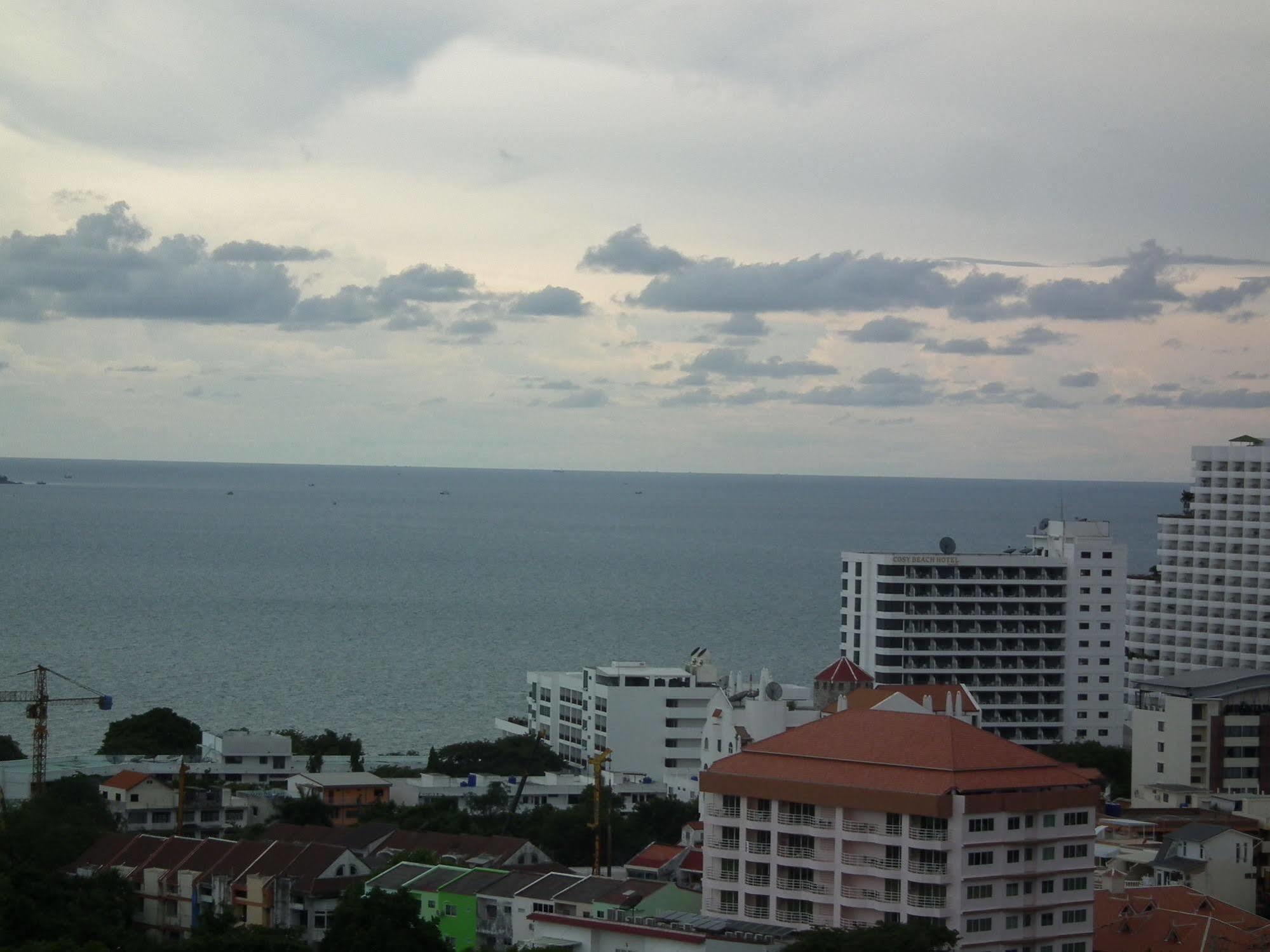 Apartmán Abricole At Pattaya Hill Exteriér fotografie